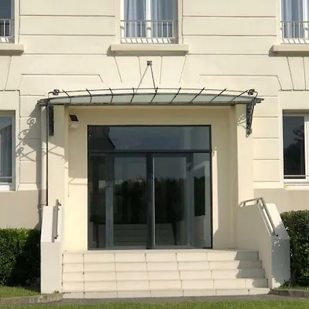 3* Vue Parking Régina Et Golf Appartamento *